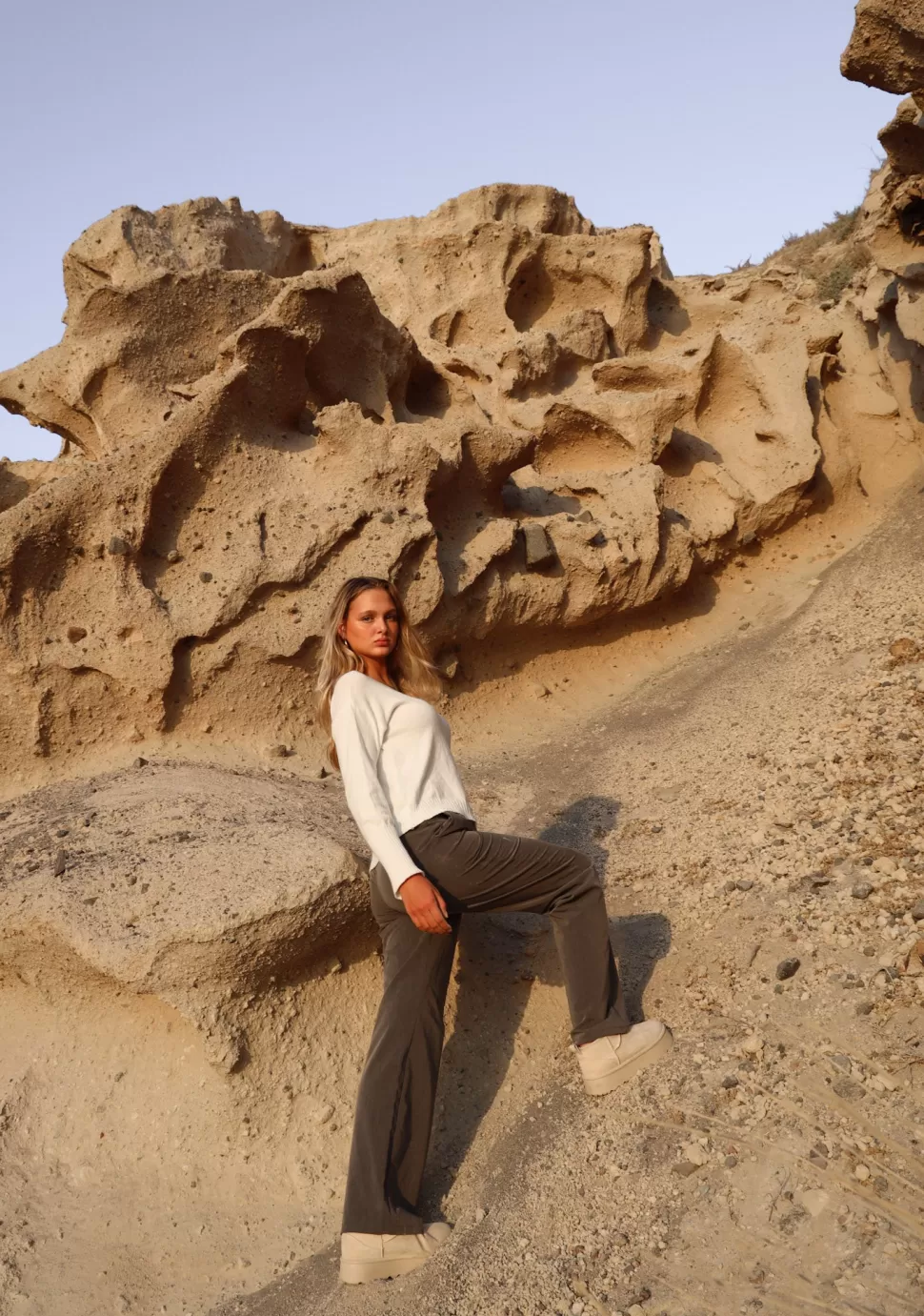 pantalon_parfait_gris_6.webp Pantalon "Parfait" Gris*Meet Me There Outlet
