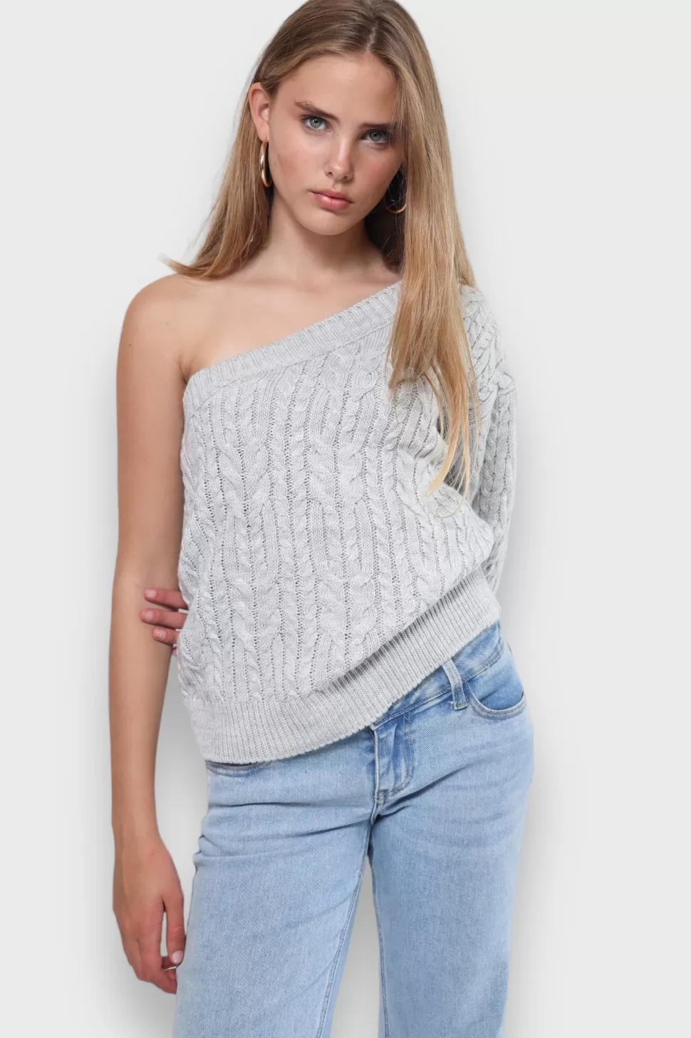 pull_une_manche_gris_3-1.webp Pull "Une Manche" Gris*Meet Me There Fashion